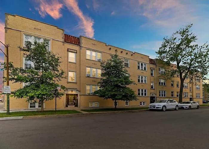 Spacious & Inviting 1br In - Cullom B2 Апартаменты Чикаго