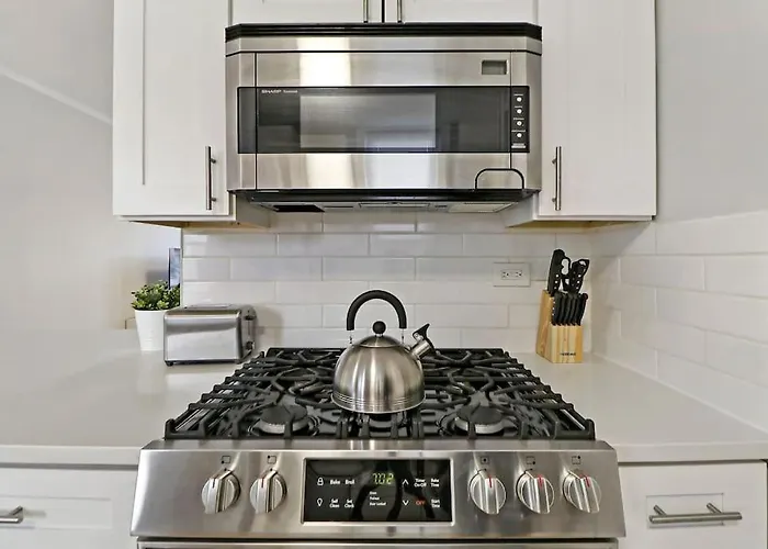 Апартаменты Spacious & Inviting 1br In - Cullom B2